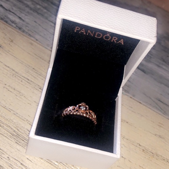 Pandora ring - Picture 1 of 1